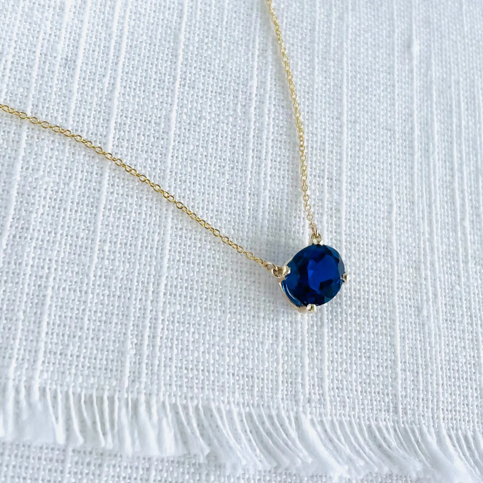 10K Forthright Oval Synthetic Sapphire Necklace