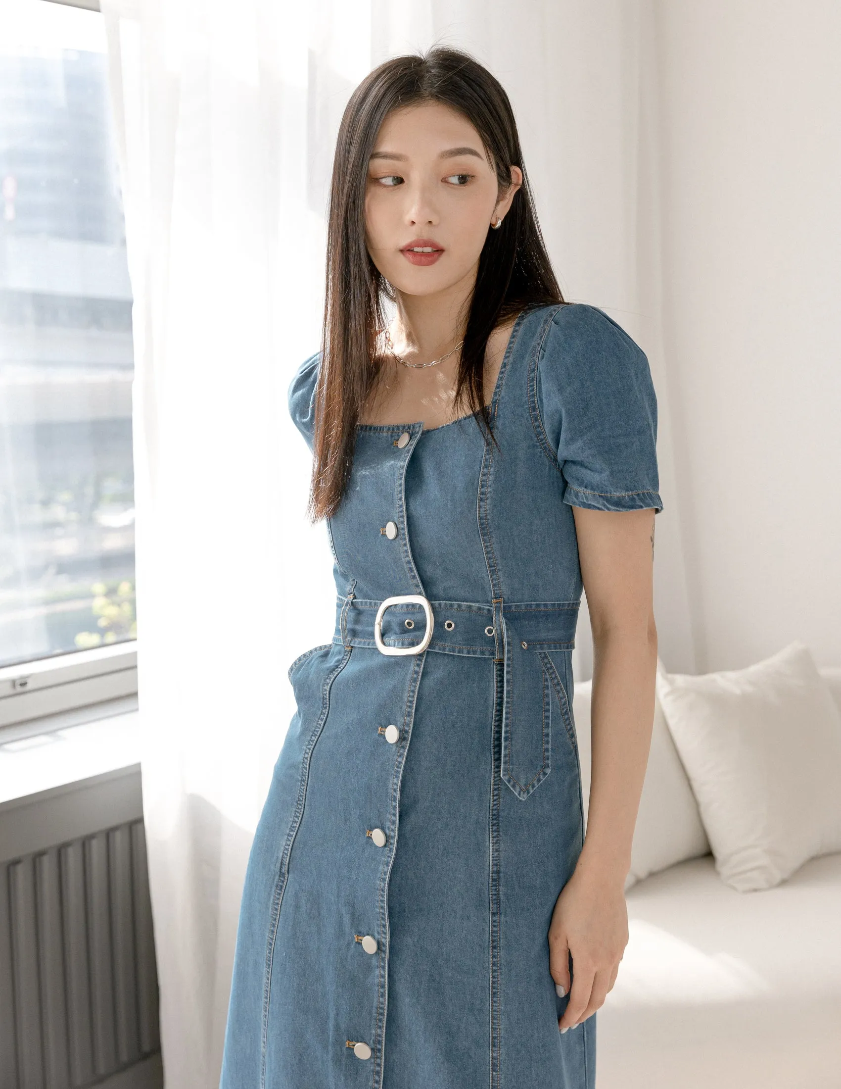 Natasha Denim Dress in Mid Wash