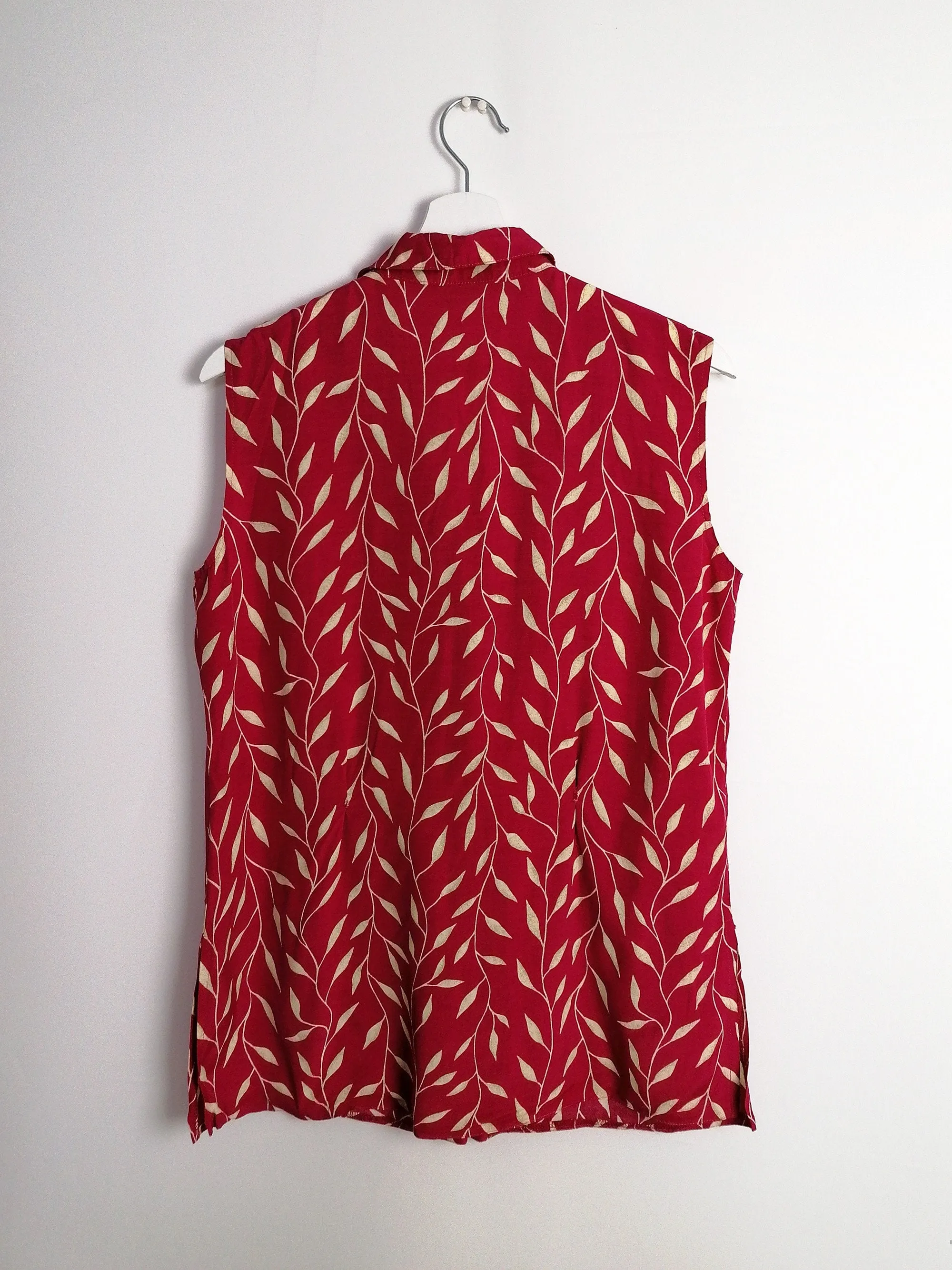 Sleeveless Blouse Leaves Print - size L