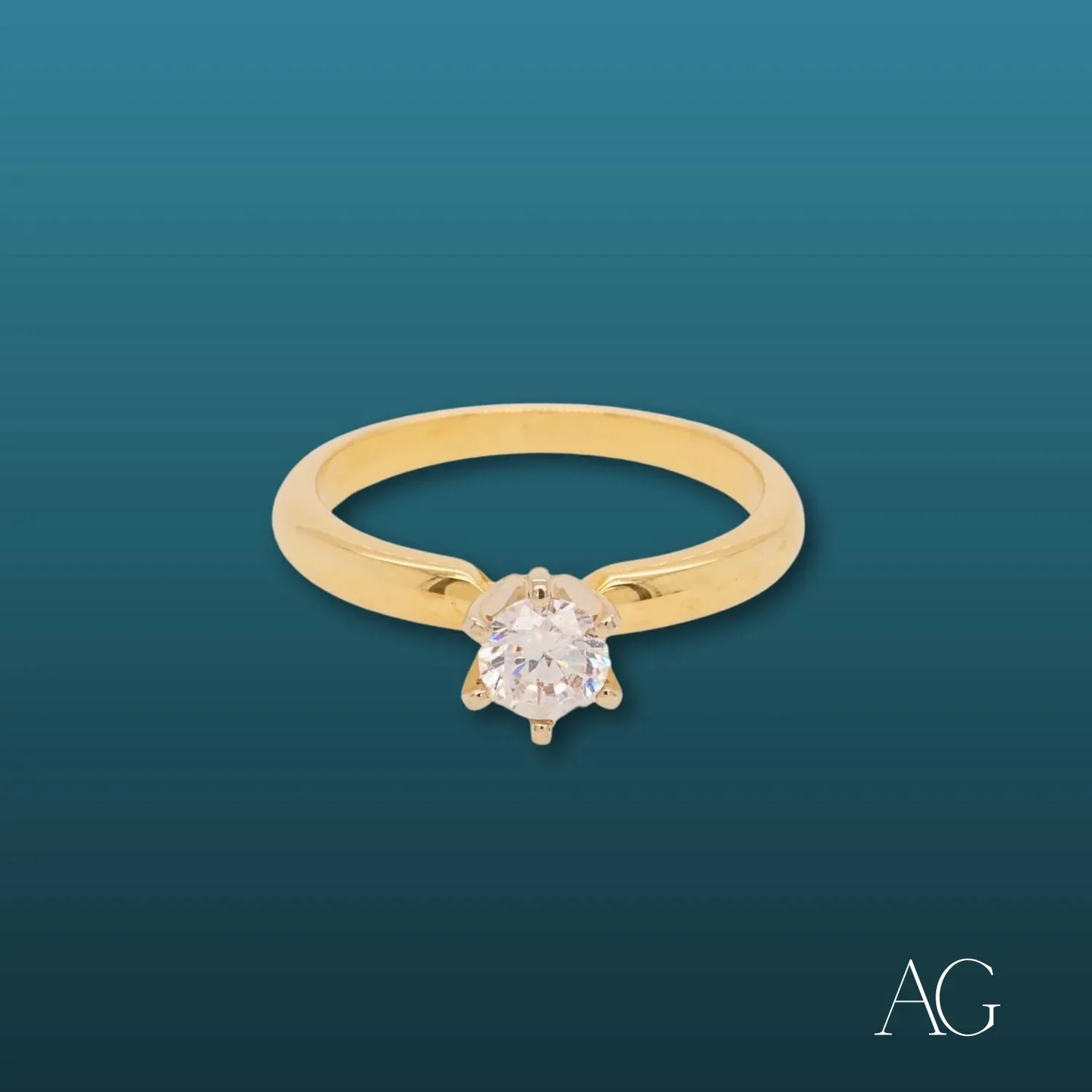 Timeless Elegance: The 18k Gold with CZ Ring